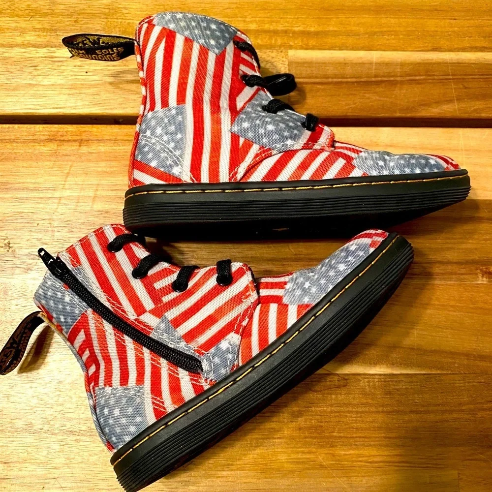 Dr. MARTENS NWOT kids shoes